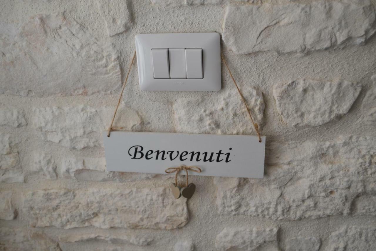 Due Cuori E Una Casetta Locorotondo Bagian luar foto