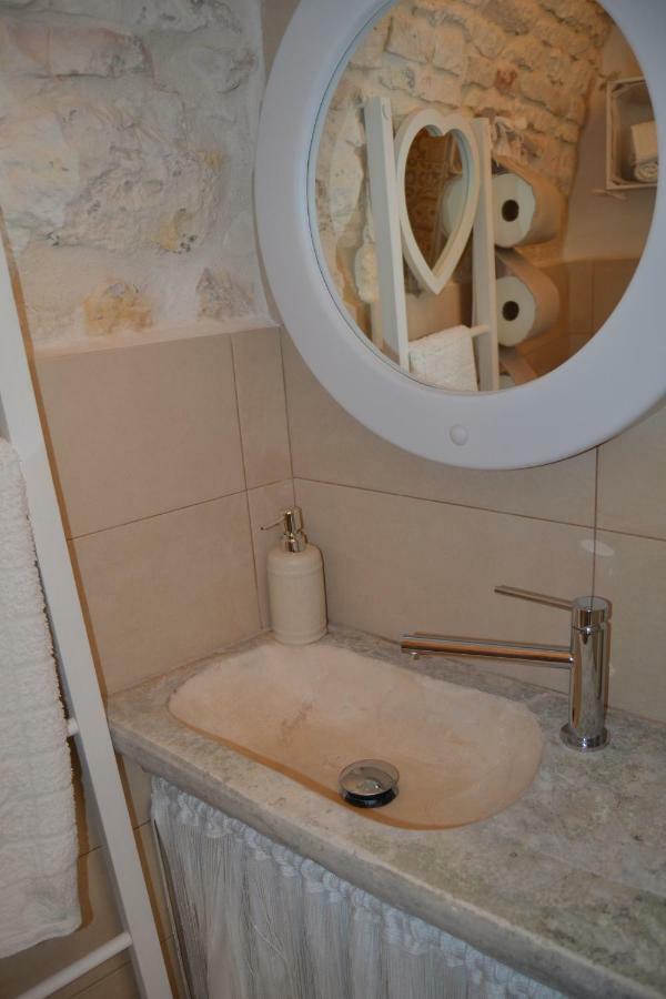 Due Cuori E Una Casetta Locorotondo Bagian luar foto